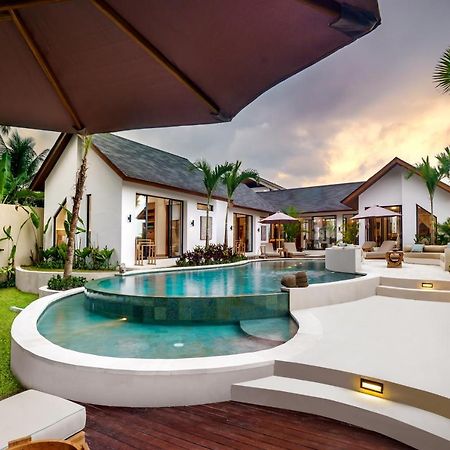 Villa Crystal Lagoon By Balisuperhost Ubud Extérieur photo
